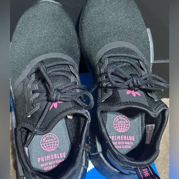 NEW WITH BOX! Adidas NMD R1 Primeblue All Black Womens Shoes size 5.5 - Picture 12 of 14
